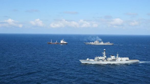 La OTAN vigila a un grupo de buques de guerra rusos en el mar del Norte