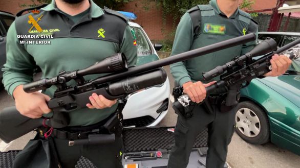 Detenido en La Rioja un francotirador que disparaba desde su domicilio a viviendas y centros escolares