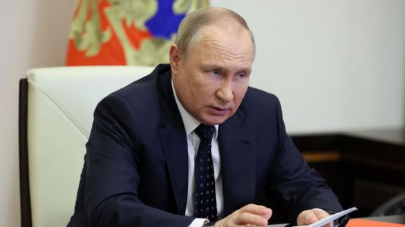 Putin promete presupuesto ilimitado para los militares que luchan en Ucrania