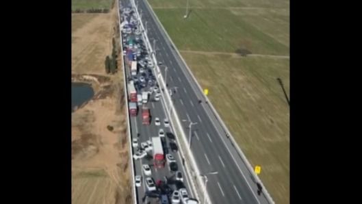 La niebla provoca este espectacular accidente de más de 200 coches en Henan