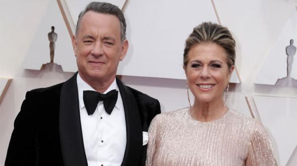 Tom Hanks recupera la esperanza de un viudo gruñón en 