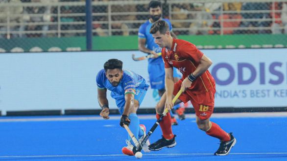 Mundial. India amarga el debut de España