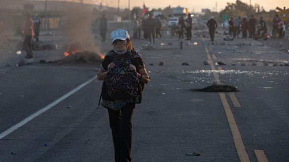 Aumentan a 60 los muertos en las protestas en Perú