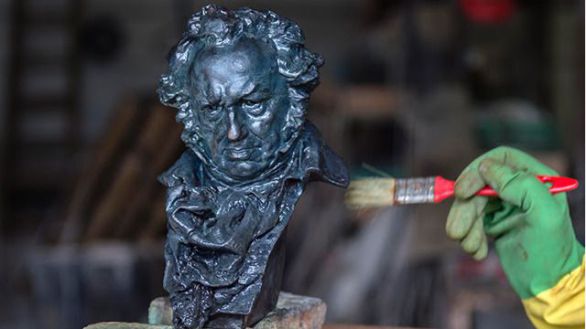 Las estatuillas de los Premios Goya pasarán a ser de material reciclado
