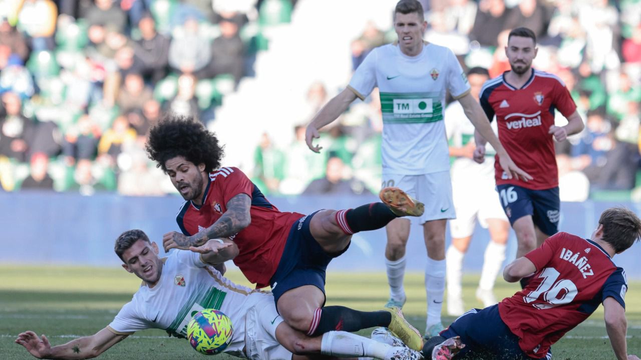 LaLiga. El Elche suma un insuficiente punto ante un agotado Osasuna ...