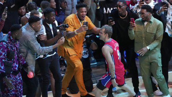 NBA. El desconocido Mac McClung asombra en el concurso de mates