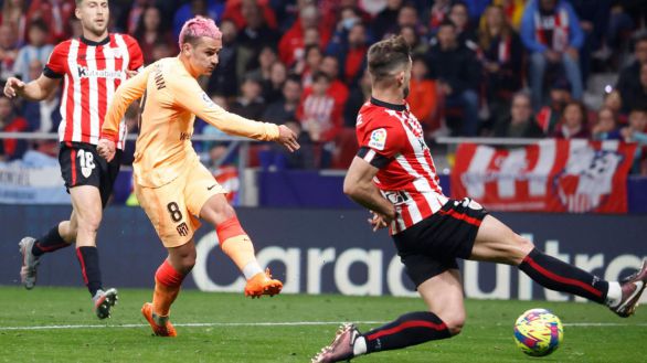 LaLiga. Griezmann tumba al Athletic y lanza al Atlético de Simeone