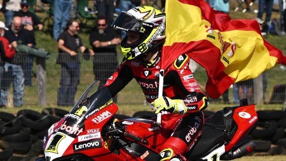 Superbike. Álvaro Bautista, imparable en Australia