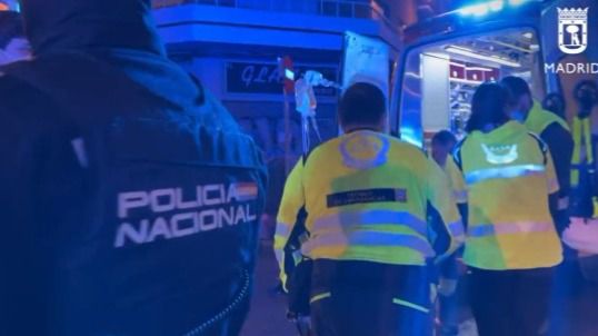 Un hombre herido grave al recibir 5 puñaladas en un bar de Madrid