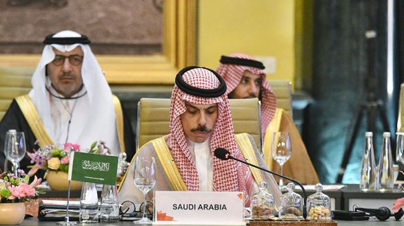 Irán y Arabia Saudí restablecen relaciones diplomáticas tras siete años rotas