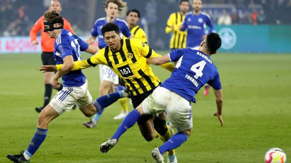 Bundesliga. El Borussia Dortmund no puede con el Schalke en el derbi del Ruhr