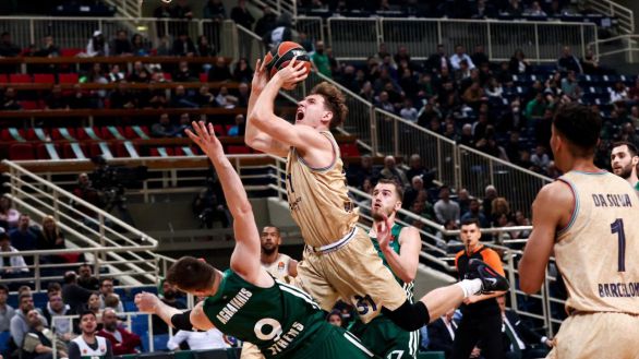 Euroliga. El Barcelona despierta a tiempo y entra en playoffs