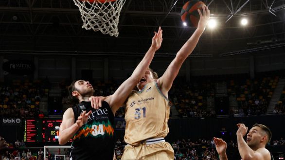 ACB. El Barcelona se la pega en Bilbao y no llega al liderato