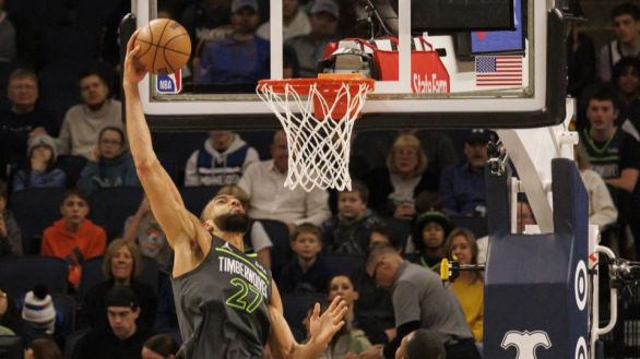 NBA. Insólito: Gobert agrede a su compañero Anderson en un tiempo muerto