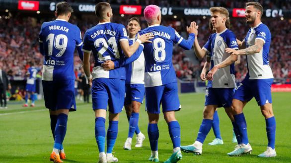 LaLiga. El Atlético vuelve a acechar la segunda plaza tras remontar al Mallorca en su 120 aniversario
