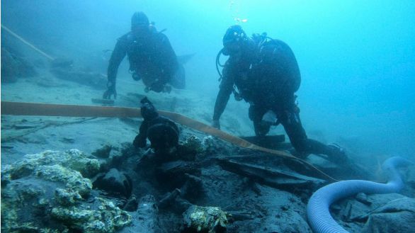 Descubierto un misterioso galeón del siglo XVII naufragado en Pasaia