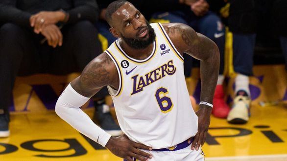 NBA. LeBron James deja abierta la opción de la retirada: 