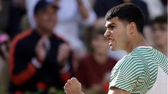 Roland Garros. Alcaraz firma un debut aplastante ante Cobolli