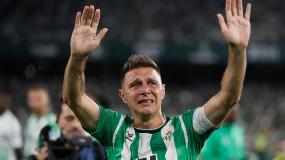 Así han despedido el Betis y el Benito Villamarín a Joaquín