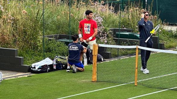 Wimbledon. Alcaraz tranquiliza y es ambicioso: 