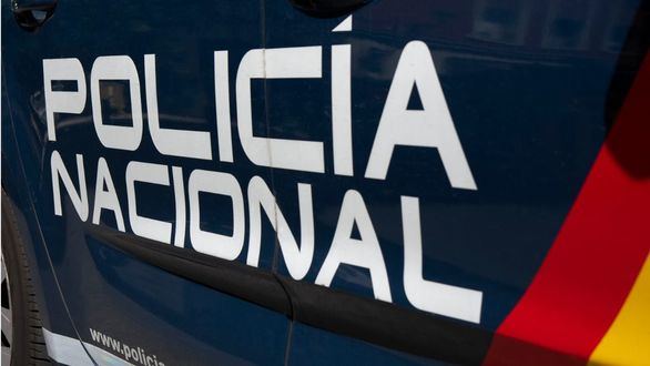 Dos detenidos por provocar un incendio en el que ha muerto una mujer bajo un puente en Madrid