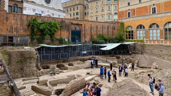 El Teatro de Nerón sale a la luz tras siglos enterrado a las puertas del Vaticano