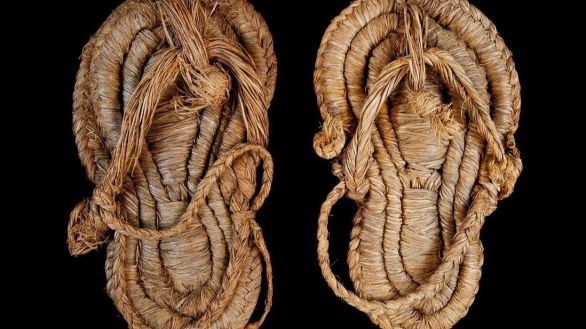 Descubren en una cueva de Granada las sandalias más antiguas de Europa