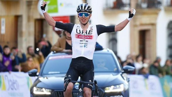 Histórico Pogacar: gana su tercer Il Lombardía consecutivo