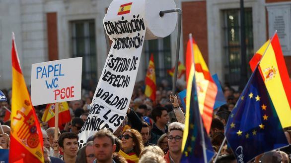 Fotos de las manifiestaciones del PP contra la amnistía