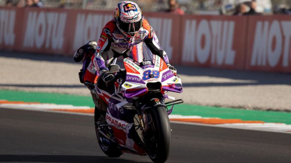 GP Valencia. Así fue la cruel caída de Jorge Martin que acabó con su sueño de ser campeón mundial