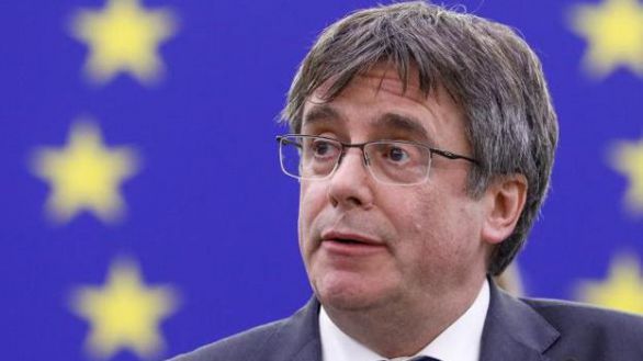 La Eurocámara pedirá a España que investigue los nexos entre Rusia y Puigdemont