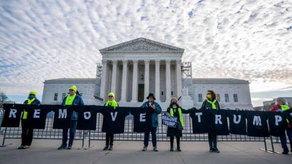 El Supremo de EEUU debate la inhabilitación electoral de Trump