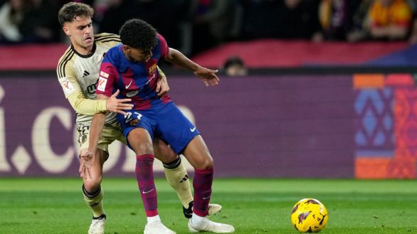 LaLiga. El Barcelona tropieza de nuevo con el Granada y se aleja del Madrid