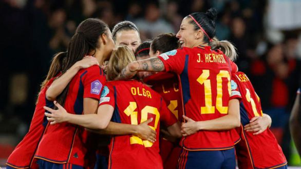 La Liga de Naciones femenina lidera