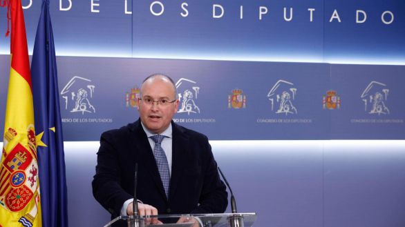 El PP pide que Armengol deje su cargo por "el descrédito intolerable" que supone para el Congreso