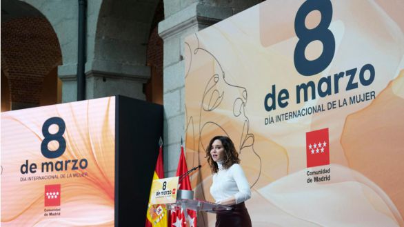 Ayuso carga contra las 