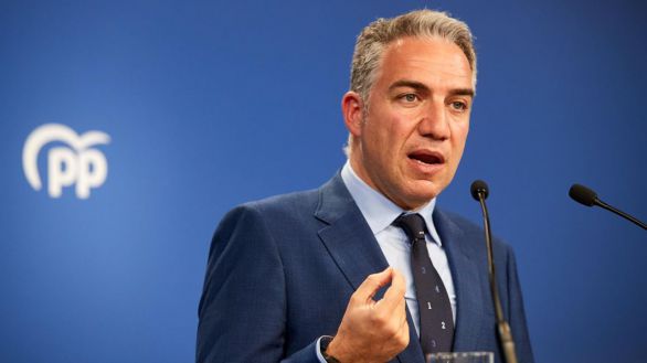 El PP acusa al presidente de premiar a empresas vinculadas a su mujer, Begoña Gómez