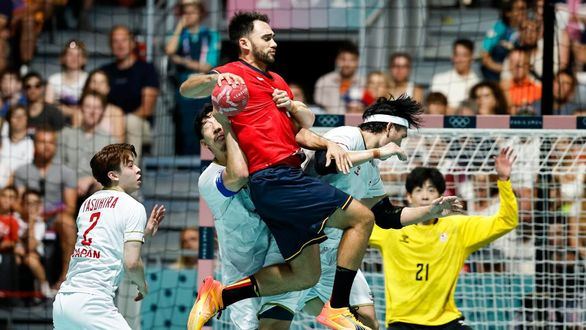 España acelera en balonmano para acercarse a cuartos