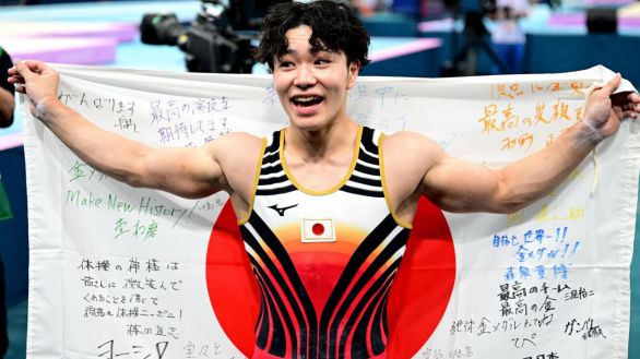 El japonés Oka, nuevo campeón de gimnasia