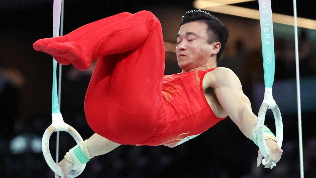 El gimnasta Yang Liu afianza su trono en anillas: gana su segundo oro seguido