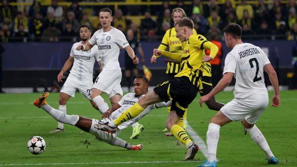 Liga de Campeones. El Borussia Dortmund esquiva el borrón contra el Sturm Graz