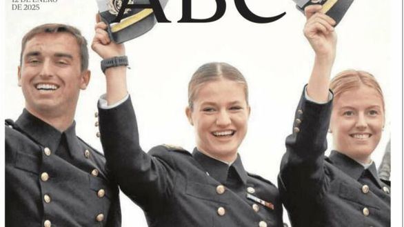 Las portadas de los periódicos de este domingo, 12 de enero