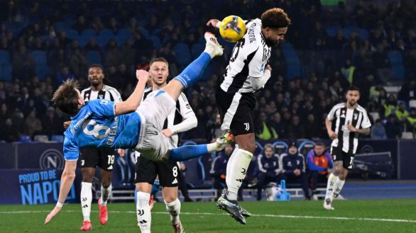 Serie A. El Nápoles gana el verdadero derbi de Italia a la Juventus y lo festeja a lo grande