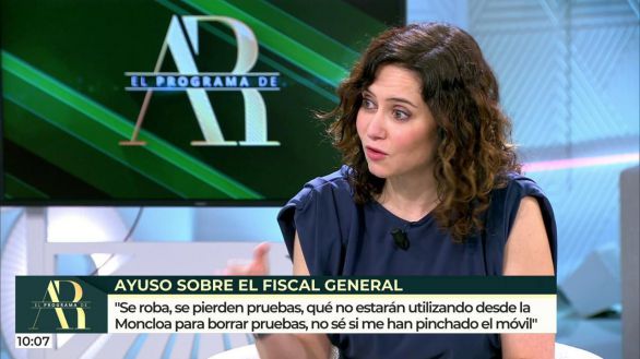 Ayuso desvela que han desaparecido de su móvil varias conversaciones con Sánchez