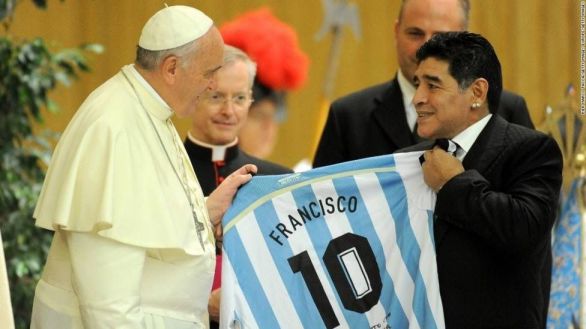 Italia suspende los partidos de fútbol por el fallecimiento del Papa
