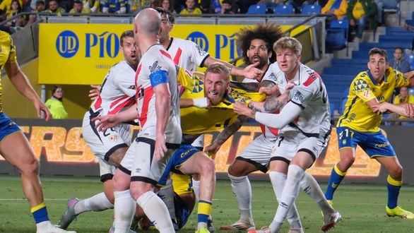 LaLiga. El Rayo alimenta su sueño europeo y Las Palmas solloza