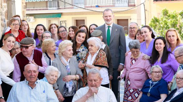 Los Reyes regresan a la localidad cacereña de Guadalupe 20 años después