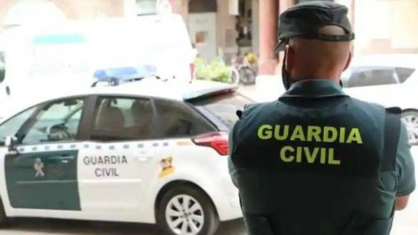 Hallan muerto a un hombre con signos de violencia en Vélez-Málaga y detienen a su hijo
