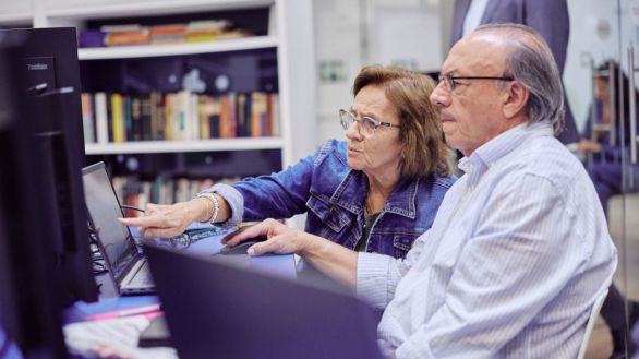 Talleres para hacer frente al edadismo impulsados por la Fundación 