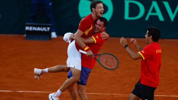 Copa Davis. Carreño y Martínez lideran la heroica remontada ante la Dinamarca de Rune